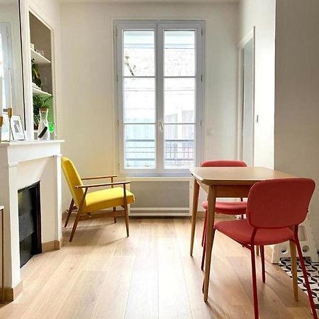 Modern Appartement W/ Tour Eiffel View In The 7Th Париж Екстериор снимка