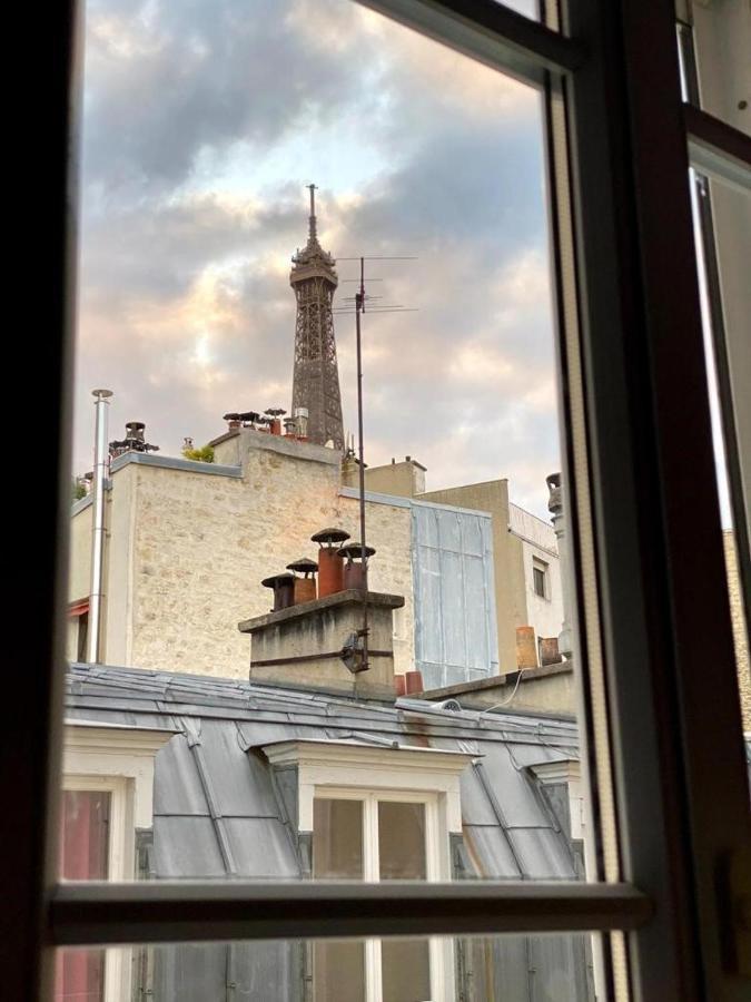 Modern Appartement W/ Tour Eiffel View In The 7Th Париж Екстериор снимка